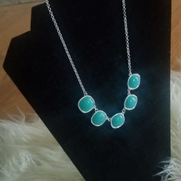 💃 Turquoise Pendant Western Chain Necklace. 🌴 - Picture 3 of 5